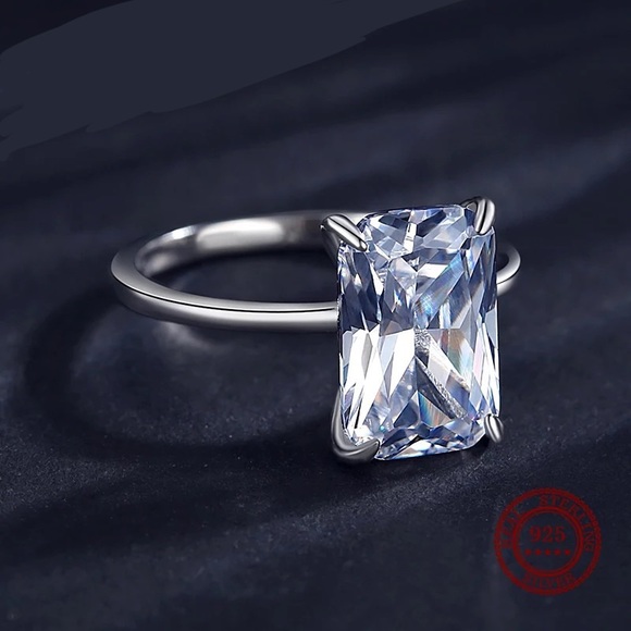 5.34Ct EMERALD Cut VVS Horizontal Setting Solitaire 925 Ring Size 5 - Picture 8 of 17